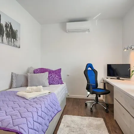 Bokan By Interhome بولا