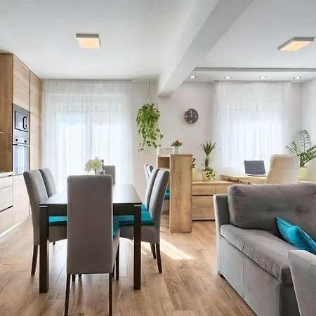 Bokan By Interhome * Пула