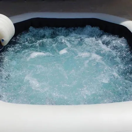 Bokan By Interhome Vikendica Pula