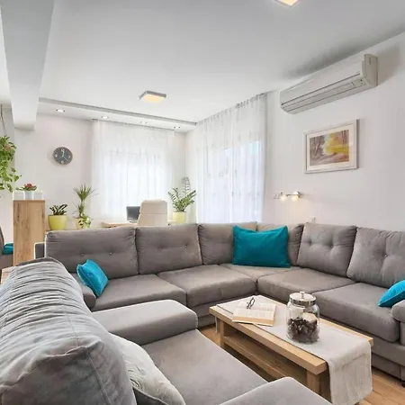 Bokan By Interhome Vikendica *